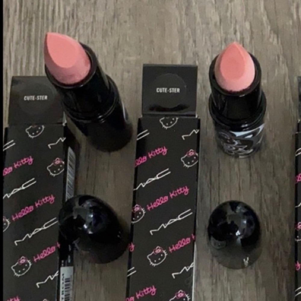 Hello Kitty Lipstick Cute-ster - ONE left FINAL